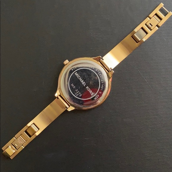 Michael Kors Link Watch - Picture 3 of 4